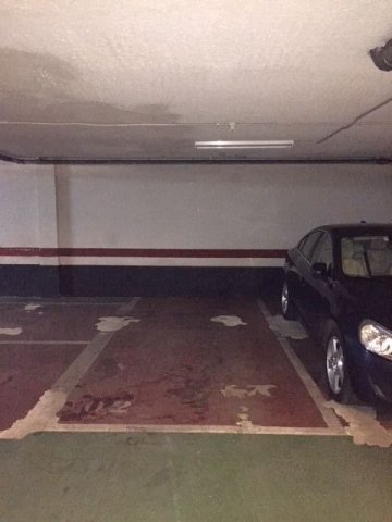 Foto 4 de Oportunidad en la zona de Aiete disponemos de 8 plazas de garaje en venta de distintas superficies y precios