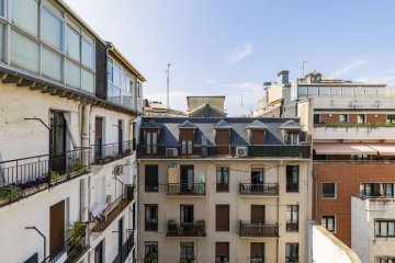 Foto 33 de Piso grande en primera zona de Gros