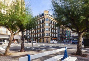 Foto 41 de Gran piso con terraza y vistas al mar