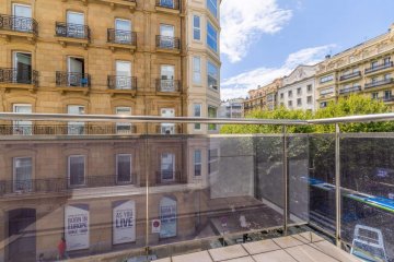 Foto 46 de Gran piso reformado en Avenida de la Libertad