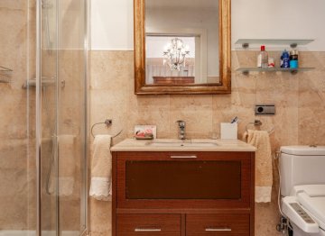 Foto 47 de Gran piso reformado en Avenida de la Libertad