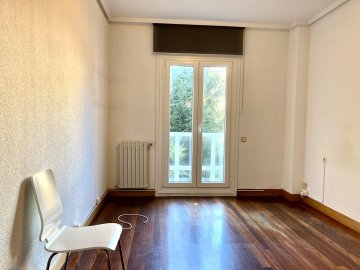 Foto 12 de Estupendo piso junto a Miraconcha Foto 12 de Estupendo piso junto a Miraconcha