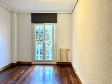 Foto 13 de Estupendo piso junto a Miraconcha Foto 13 de Estupendo piso junto a Miraconcha