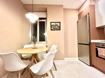 Foto 15 de Señorial piso exterior en alquiler en el centro de San Sebastián – Calle Garibai