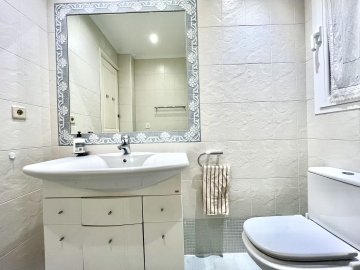 Foto 19 de Señorial piso exterior en alquiler en el centro de San Sebastián – Calle Garibai