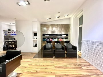 Foto 6 de Estupendo local comercial en pleno centro, en la calle San Martín