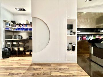 Foto 10 de Estupendo local comercial en pleno centro, en la calle San Martín