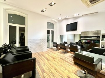 Foto 14 de Estupendo local comercial en pleno centro, en la calle San Martín