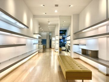 Foto 2 de Local muy comercial