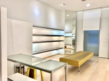 Foto 6 de Local muy comercial