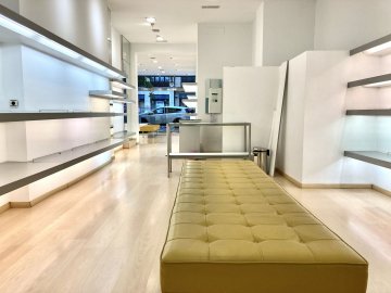 Foto 8 de Local muy comercial