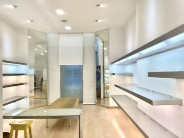 Foto 9 de Local muy comercial