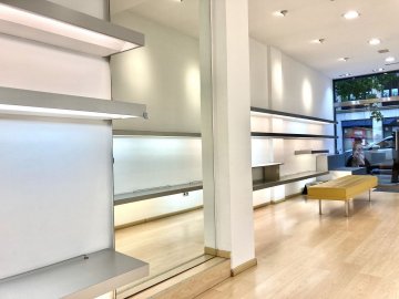 Foto 11 de Local muy comercial