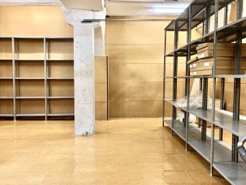 Foto 16 de Local muy comercial