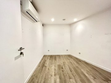 Foto 16 de Bonito local en Paseo de los fueros Foto 16 de Bonito local en Paseo de los fueros