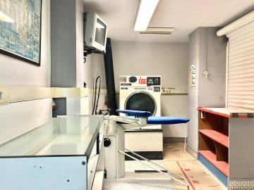 Foto 5 de Local en venta en calle Iparraguirre