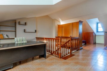 Foto 43 de Villa adosada de esquina con jardín y garaje en Egia