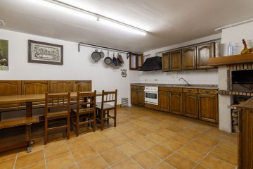 Foto 48 de Villa adosada de esquina con jardín y garaje en Egia