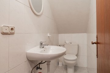 Foto 51 de Villa adosada de esquina con jardín y garaje en Egia