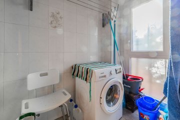 Foto 54 de Villa adosada de esquina con jardín y garaje en Egia