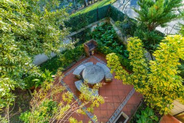 Foto 60 de Villa adosada de esquina con jardín y garaje en Egia