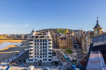 Foto 30 de Maravilloso piso con terraza y vistas al mar Foto 30 de Maravilloso piso con terraza y vistas al mar