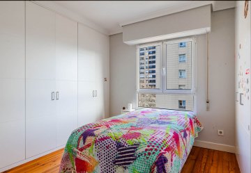 Foto 9 de Buen piso en Bidebieta