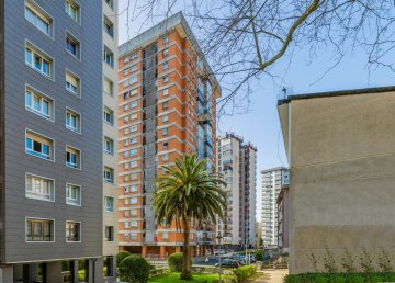 Foto 26 de Buen piso en Bidebieta