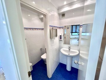 Foto 12 de Muy buena oficina de esquina en Amara Foto 12 de Muy buena oficina de esquina en Amara