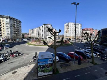 Foto 18 de Muy buena oficina de esquina en Amara Foto 18 de Muy buena oficina de esquina en Amara