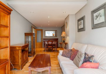 Foto 5 de Buen duplex con terraza Foto 5 de Buen duplex con terraza