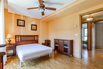 Foto 17 de Buen duplex con terraza Foto 17 de Buen duplex con terraza