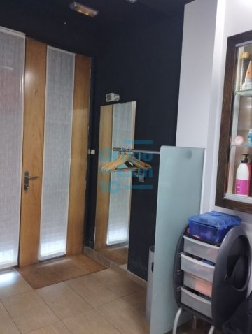 Foto 5 de Local céntrico en Astigarraga. Instalado como peluquería.