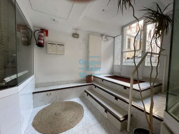 Foto 3 de Antiguo. Al lado de calle Matía. Listo para su uso.