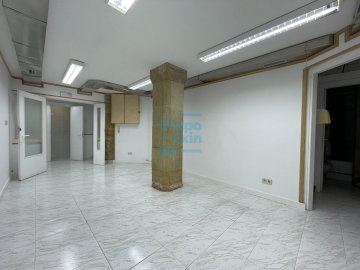 Foto 10 de Antiguo. Al lado de calle Matía. Listo para su uso.