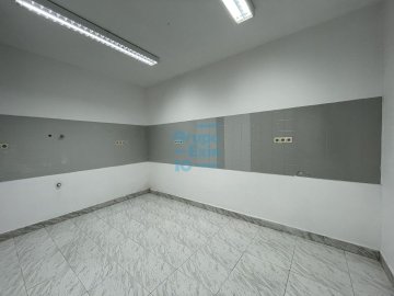 Foto 12 de Antiguo. Al lado de calle Matía. Listo para su uso.