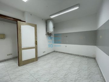 Foto 13 de Antiguo. Al lado de calle Matía. Listo para su uso.