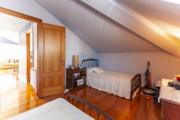 Foto 43 de Ondarreta. Zona villas, junto a la playa.