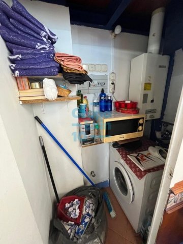 Foto 7 de Gros. Local comercial montado como peluquería con muy buen funcionamiento Foto 7 de Gros. Local comercial montado como peluquería con muy buen funcionamiento