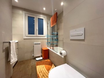 Foto 21 de Antiguo. Con terraza. Todo exterior. Garaje cerrado Foto 21 de Antiguo. Con terraza. Todo exterior. Garaje cerrado