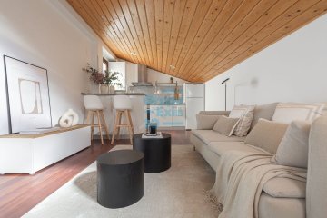 Foto 6 de Gros. Primera zona. Foto 6 de Gros. Primera zona.