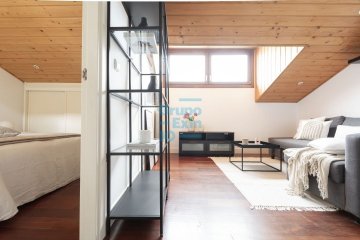 Foto 28 de Gros. Primera zona. Foto 28 de Gros. Primera zona.