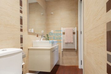 Foto 32 de Gros. Primera zona. Foto 32 de Gros. Primera zona.