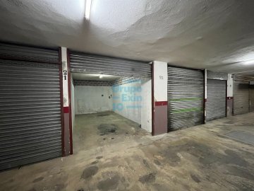 Foto 2 de Antiguo. Zona baja de Pío Baroja. Garaje cerrado.