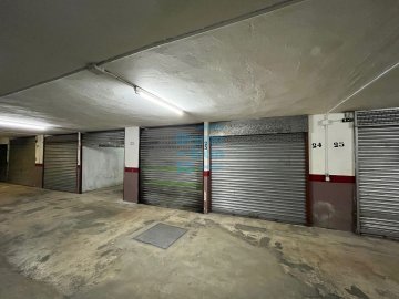 Foto 3 de Antiguo. Zona baja de Pío Baroja. Garaje cerrado.