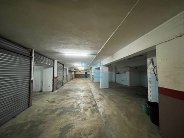 Foto 4 de Antiguo. Zona baja de Pío Baroja. Garaje cerrado.