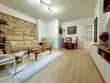 Foto 3 de AMARA. CARLOS I. No variante.