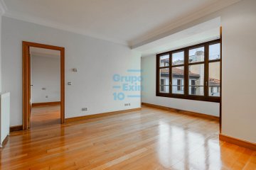 Foto 4 de CENTRO. Avenida de la Libertad.