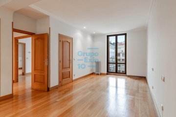 Foto 9 de CENTRO. Avenida de la Libertad.