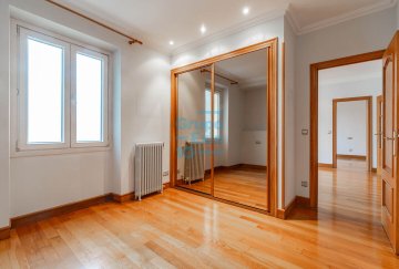 Foto 16 de CENTRO. Avenida de la Libertad.